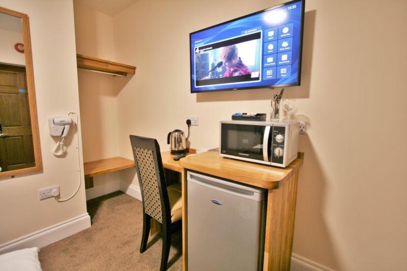 Central Studios Gloucester Place By Roomsbooked Cheltenham Kültér fotó