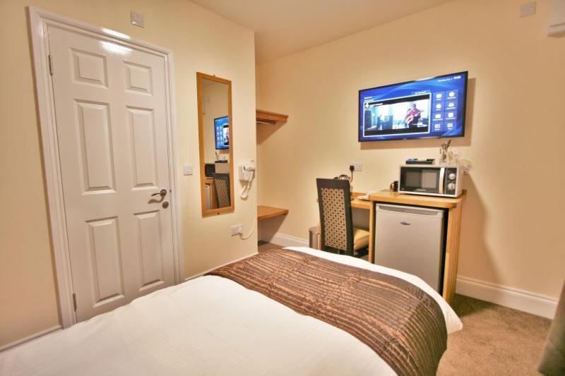 Central Studios Gloucester Place By Roomsbooked Cheltenham Kültér fotó
